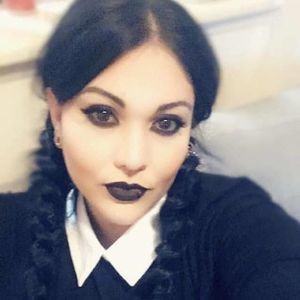 Meet your Posher, Val